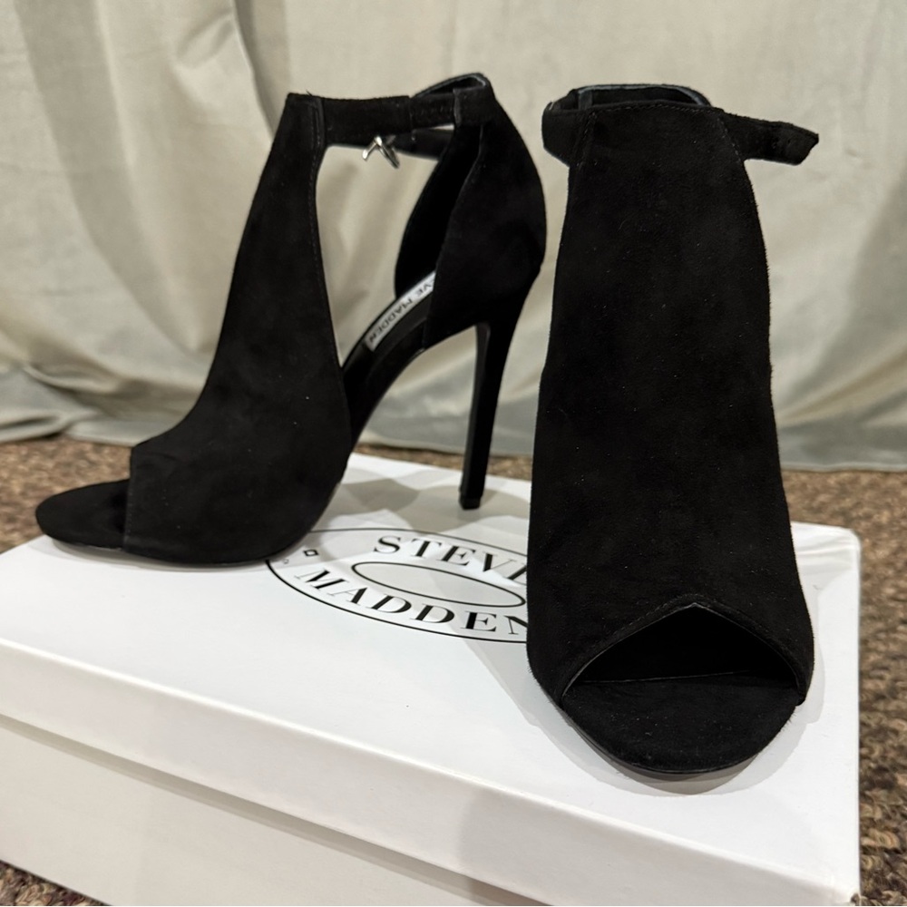 Steve Madden Black Suede Heeled Sandals